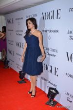 at Vogue_s 5th Anniversary bash in Trident, Mumbai on 22nd Sept 2012 (135).JPG